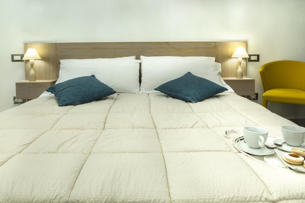 Piazza Martiri Rooms Cagliari Quarto foto